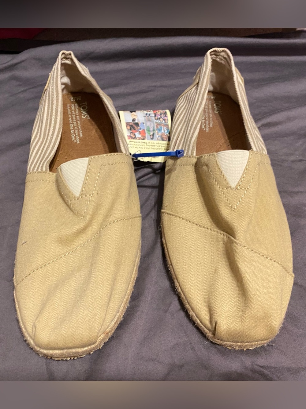 Tan white Toms canvas slip on espadrille boat shoes mens size 12 NWT
